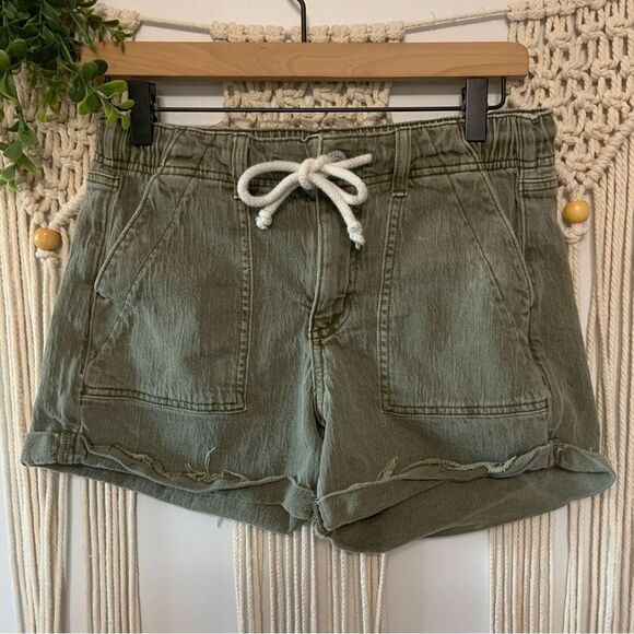 AMERICAN EAGLE‎ Women’s Tomgirl Olive Green Drawstring Cuffed Shorts Size 0 - Picture 2 of 14